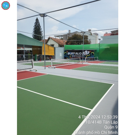 Sân pickleball có lưới di động