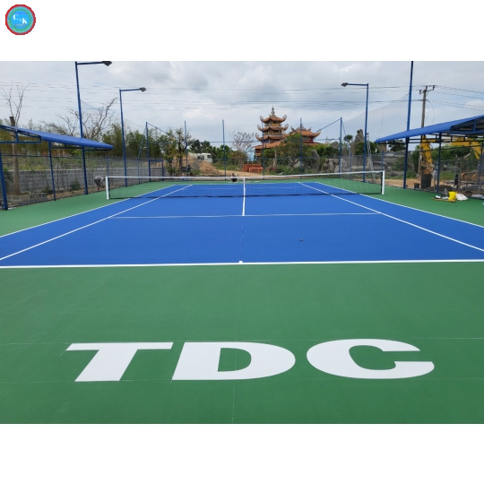 Sân tennis ngoài trời