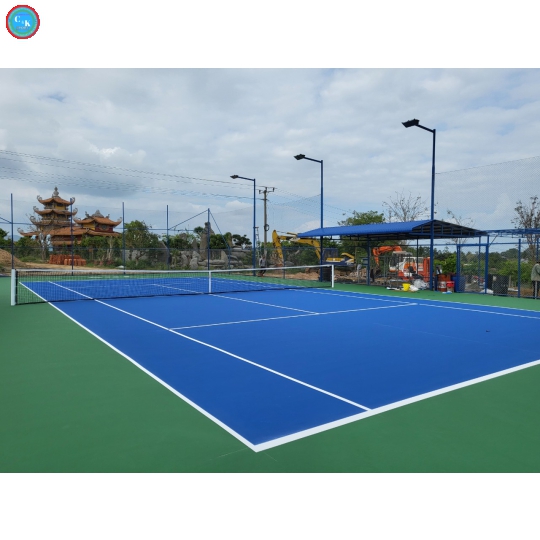 Sân tennis ngoài trời