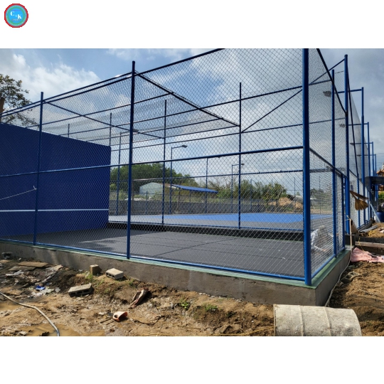 Sân tennis ngoài trời